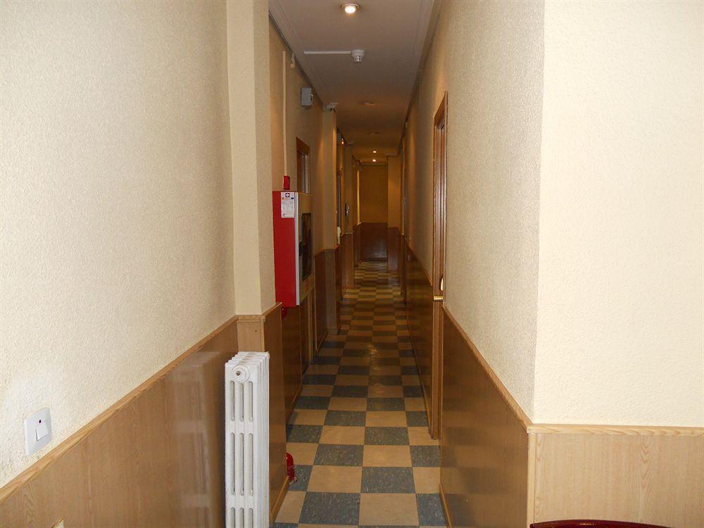 Hostal La Perla Asturiana Madrid Luaran gambar