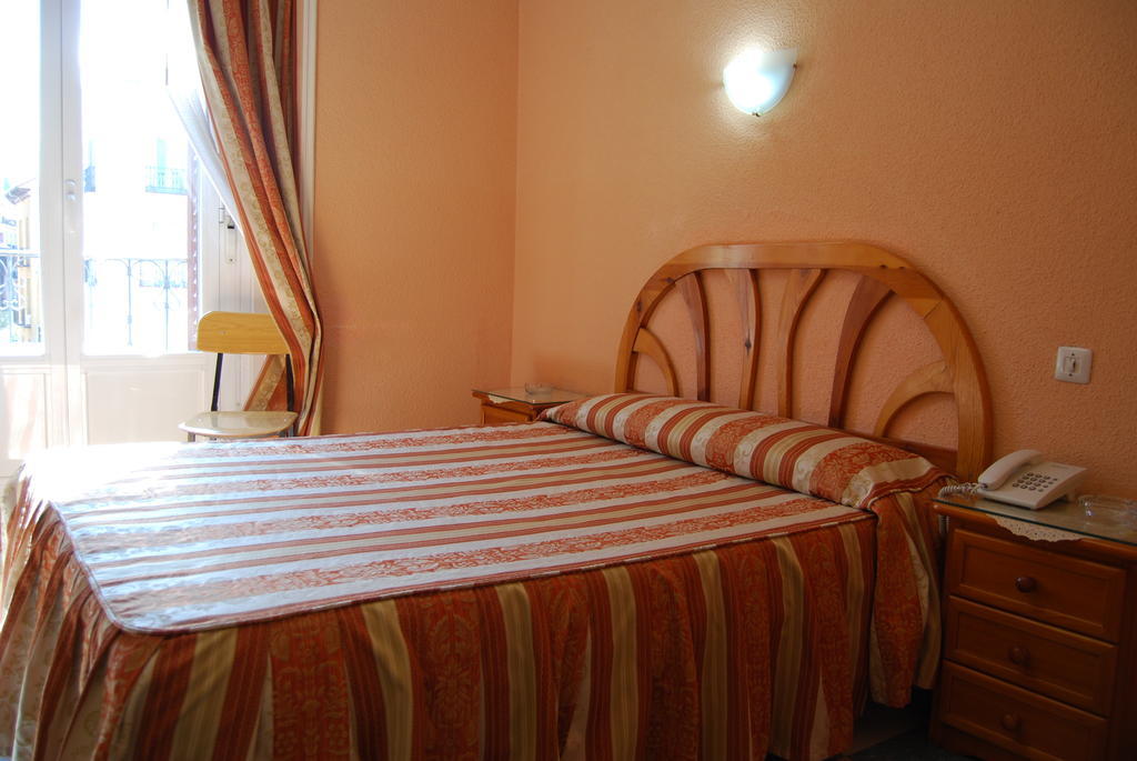 Hostal La Perla Asturiana Madrid Luaran gambar