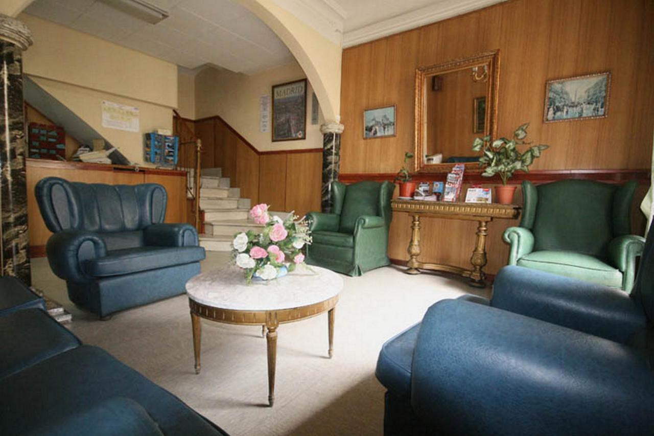 Hostal La Perla Asturiana Madrid Luaran gambar